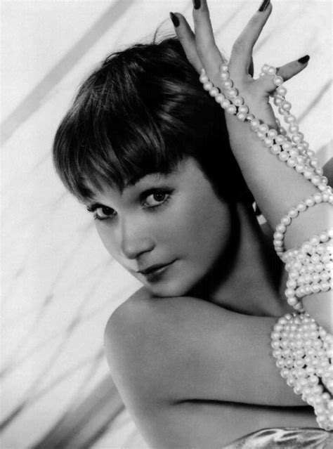 SHIRLEY MACLAINE Nude